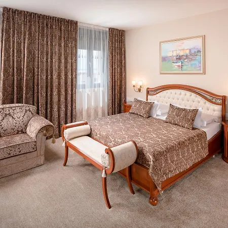 Hotel Cvita 4*