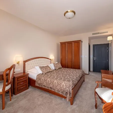 Cvita Hotel 4*