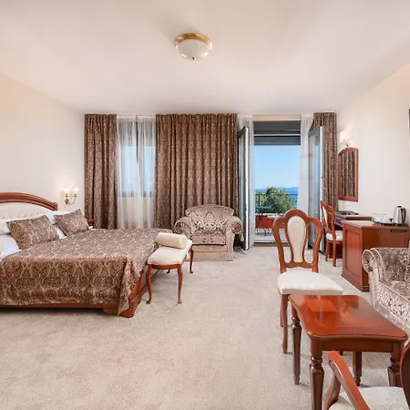 Hotel Cvita 4*